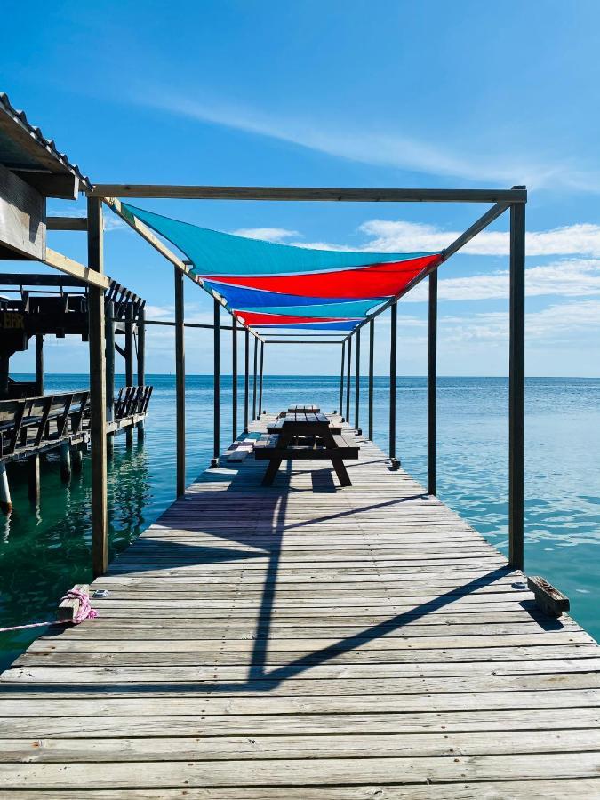 Blue Sky Rentals Utila Exterior foto